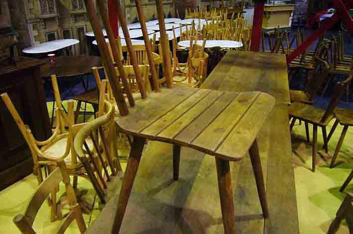 Tische & Stühle (29)